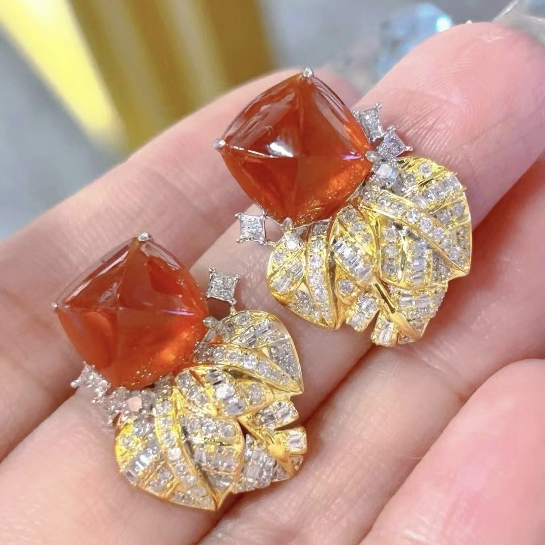 15.3 carat high-quality earrings! 18K gold